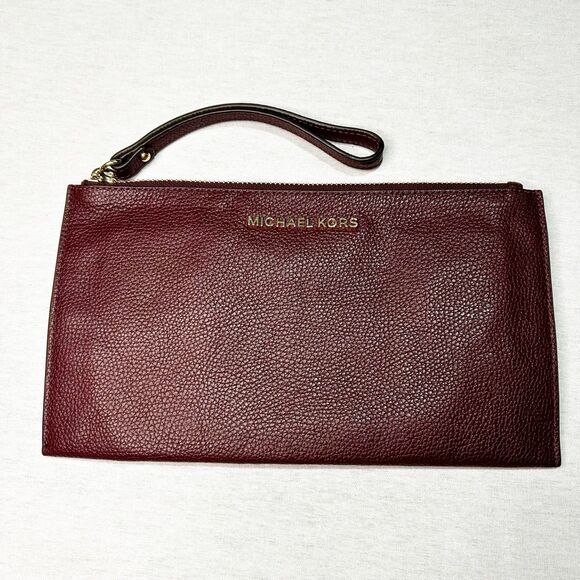 Michael Kors Jet Set Travel leather wristlet in maroon, Travel, Minimalist - Picture 1 of 5